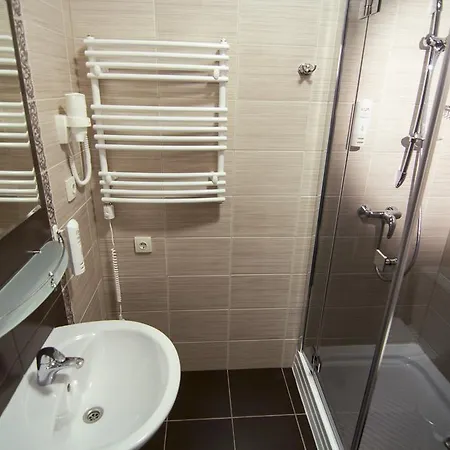 Hotell Belle Royalle Lisarnya