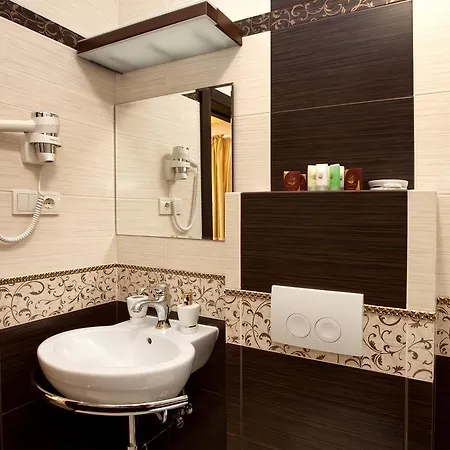 Hotell Belle Royalle Lisarnya