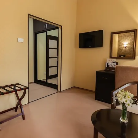 Belle Royalle 4* Lisarnya