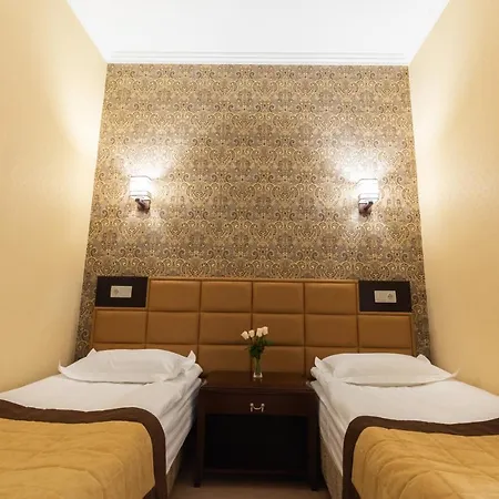 Belle Royalle Hotel Lisarnya