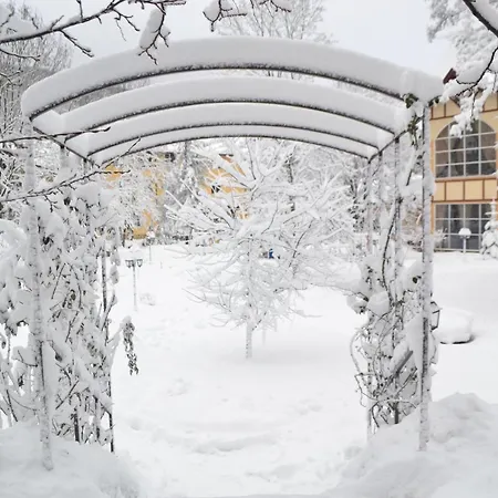 Belle Royalle Hotel Lisarnya