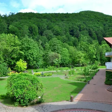 Hotel Belle Royalle Lisarnya