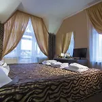 Belle Royalle Lisarnya