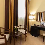 فندق Belle Royalle Lisarnya