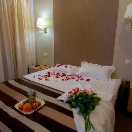 Ξενοδοχείο Belle Royalle 4*