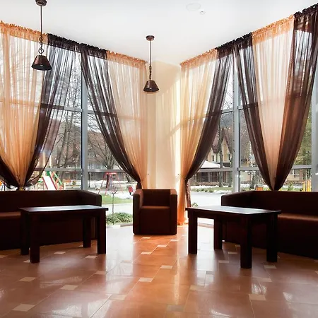 Hotel Belle Royalle Lisarnya